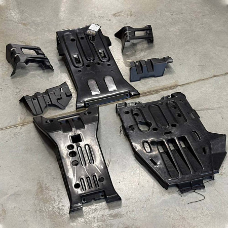 Комплект накладок защиты днища Baltmotors Striker